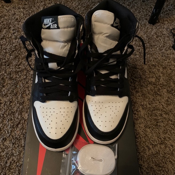 Jordan Retro 1 Mocha - Picture 2 of 7